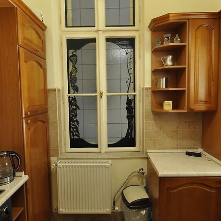 Charming Art Deco Flat Appartement Boedapest Buitenkant foto