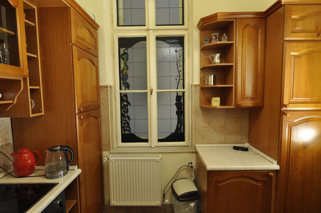 Charming Art Deco Flat Appartement Boedapest Buitenkant foto